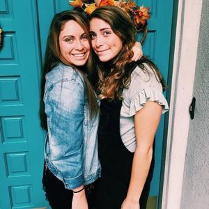 Meet your Posher, Carolina